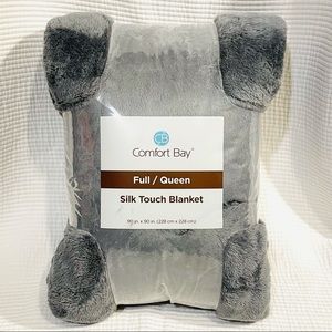 Comfort Bay Full/Queen Silk Touch Blanket
